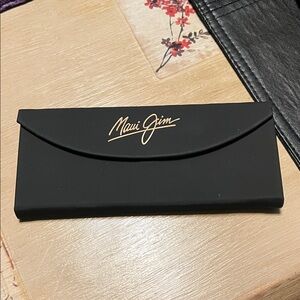 Maui Jim Black Sunglasses Case with Gold Logo, NWOT
